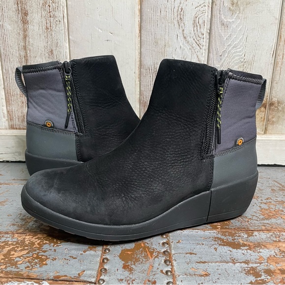 Bogs Vista Rugged Waterproof Boot - Picture 2 of 14